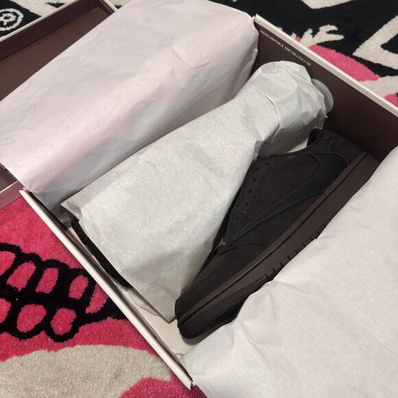Jordan 1 Retro Low OG SP Travis Scott Velvet Brown - Size 10 - Brand New - Picture 12 of 12